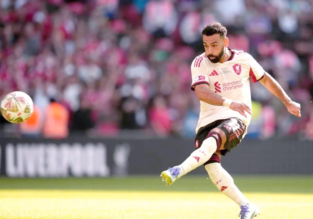 社区盾倒计时，利物浦关键时刻回应争议，细节引发关注，更衣室稳定，轮换策略成焦点的简单介绍-开云